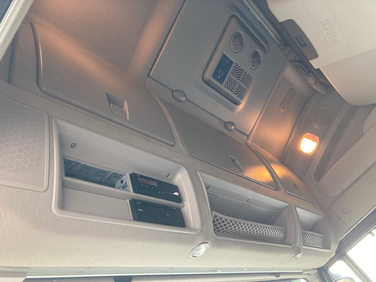 Tractor unit Iveco X-Way IVECO AS440X46 T/P ON (HI-TRACTION) Euro6 Iveco X-Way IVECO AS440X46 T/P ON (HI-TRACTION) Euro6: picture 10