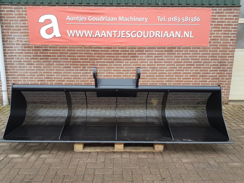 AGM Baggerbak 3 meter breed CW 3 - Bucket: picture 1 AGM Baggerbak 3 meter breed CW 3 - Bucket: picture 1