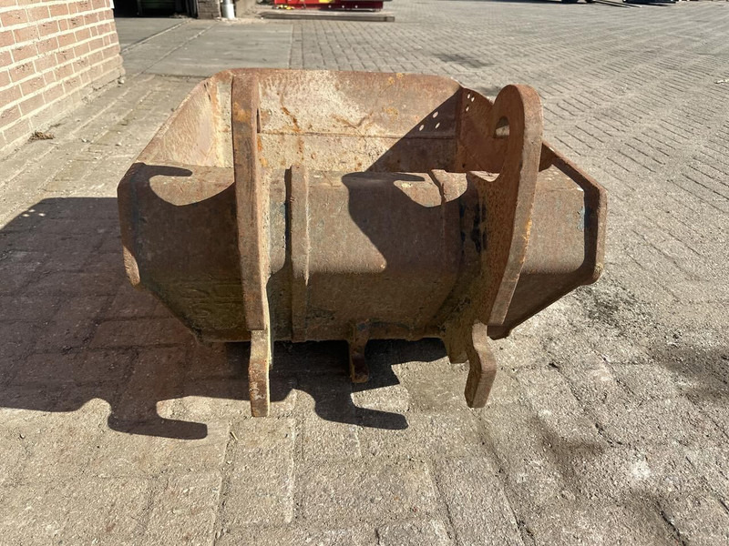 CW 10 - Bucket for Construction machinery: picture 5 CW 10 - Bucket for Construction machinery: picture 5
