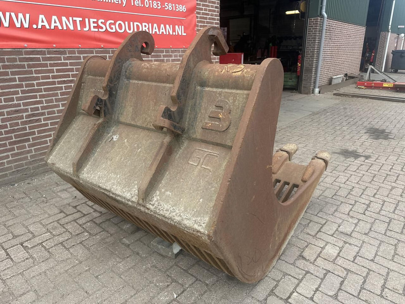 CW 40 - Bucket for Excavator: picture 4 CW 40 - Bucket for Excavator: picture 4