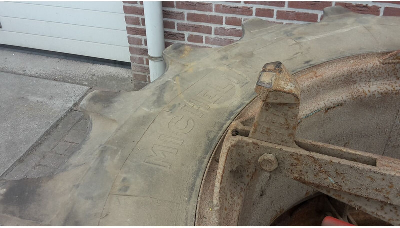 Dubbellucht 34 inch - Wheels and tires: picture 4 Dubbellucht 34 inch - Wheels and tires: picture 4