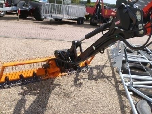 Maaikorf met verlengarm - Bucket: picture 1 Maaikorf met verlengarm - Bucket: picture 1