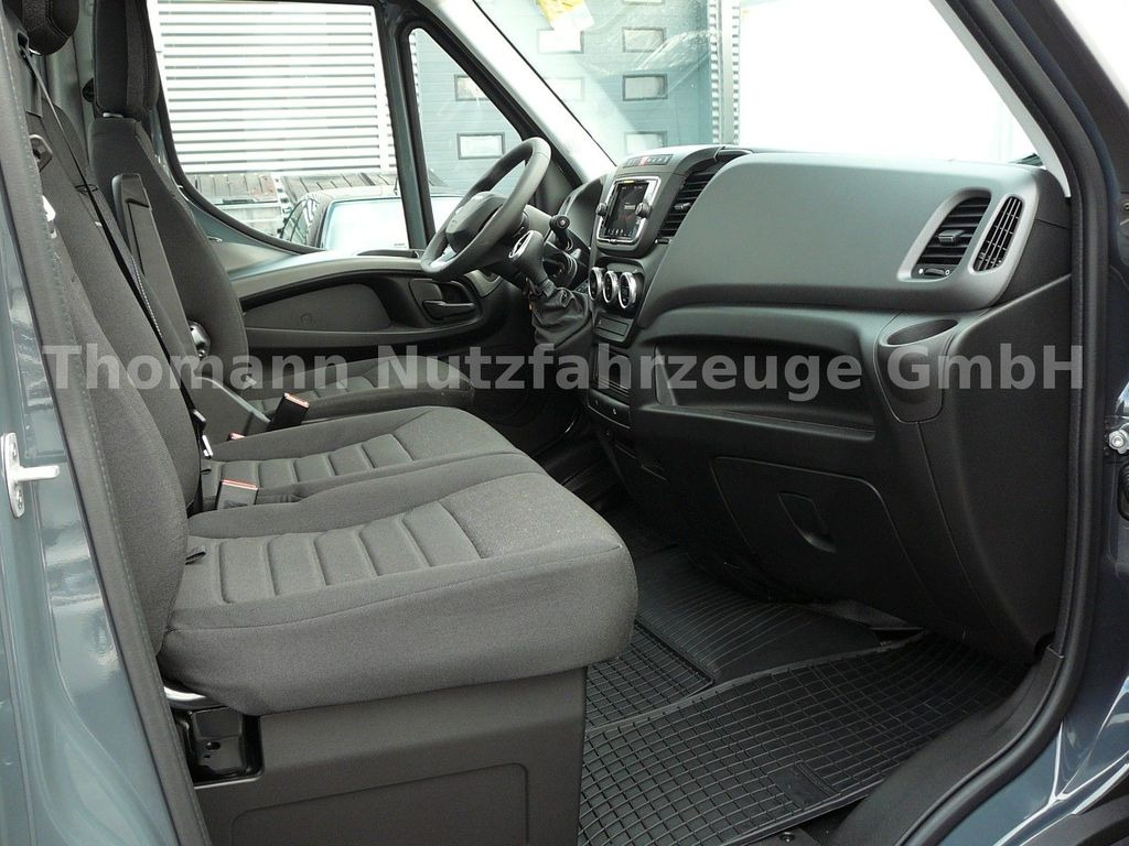 Iveco Daily 35S18 Autotransporter Aut. Luftfed. NAVI Iveco Daily 35S18 Autotransporter Aut. Luftfed. NAVI - Autotransporter truck, Commercial vehicle: picture 5 Iveco Daily 35S18 Autotransporter Aut. Luftfed. NAVI Iveco Daily 35S18 Autotransporter Aut. Luftfed. NAVI - Autotransporter truck, Commercial vehicle: picture 5
