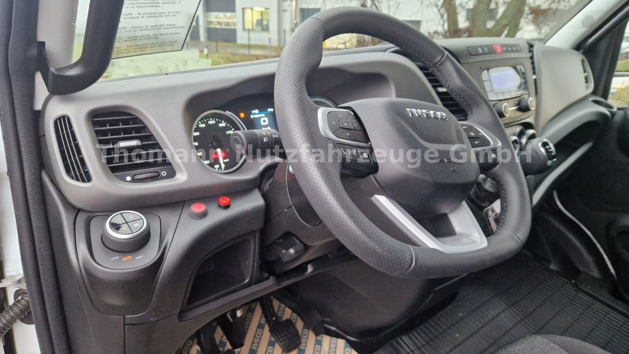 Iveco Daily 70C18H Pritsche Plane 1000KG LBW Luftfeder Iveco Daily 70C18H Pritsche Plane 1000KG LBW Luftfeder - Curtain side van: picture 4 Iveco Daily 70C18H Pritsche Plane 1000KG LBW Luftfeder Iveco Daily 70C18H Pritsche Plane 1000KG LBW Luftfeder - Curtain side van: picture 4