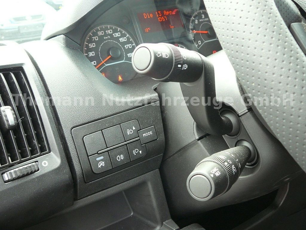 New Box van Peugeot Boxer Koffer Ladebordwand 750Kg Klimaautomatik Peugeot Boxer Koffer Ladebordwand 750Kg Klimaautomatik: picture 12 New Box van Peugeot Boxer Koffer Ladebordwand 750Kg Klimaautomatik Peugeot Boxer Koffer Ladebordwand 750Kg Klimaautomatik: picture 12