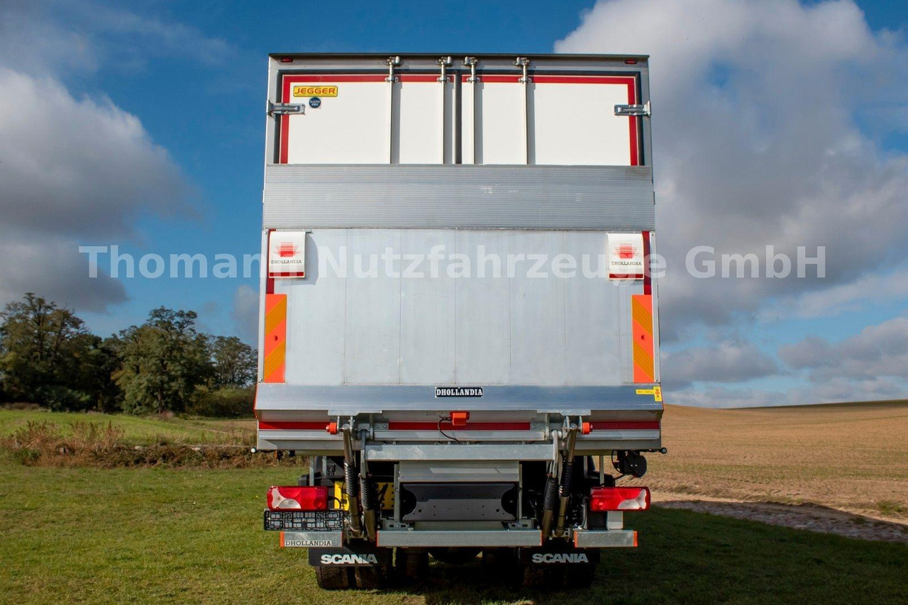 Scania P280 18t Premium Kühlkoffer Supra 850 Scania P280 18t Premium Kühlkoffer Supra 850 - Refrigerator truck: picture 3 Scania P280 18t Premium Kühlkoffer Supra 850 Scania P280 18t Premium Kühlkoffer Supra 850 - Refrigerator truck: picture 3