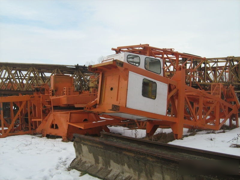 Potain 744 E - Tower crane: picture 1 Potain 744 E - Tower crane: picture 1