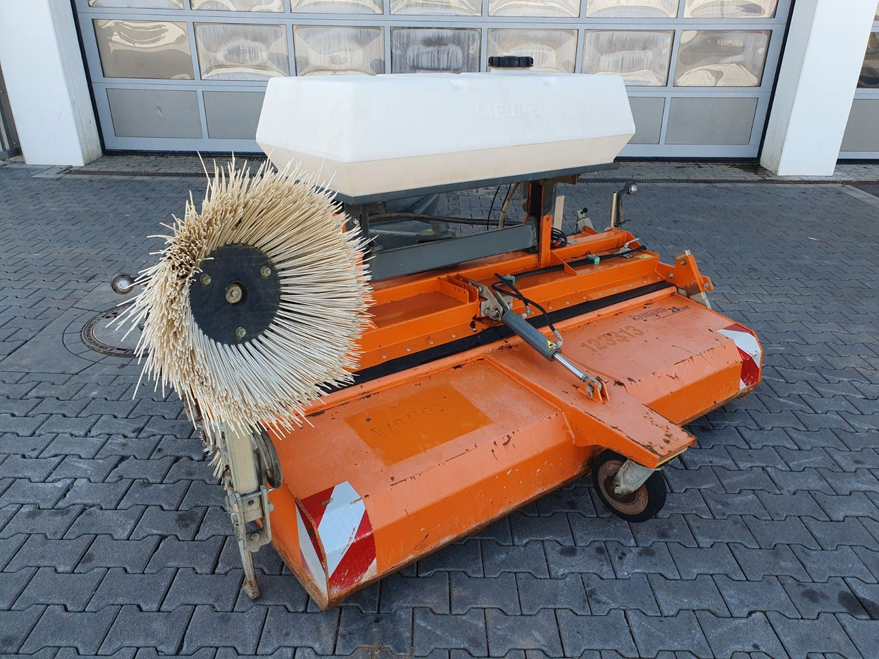 Bema 25 Dual Kehrmaschine / 2.050 mm / 2020 - Broom: picture 2 Bema 25 Dual Kehrmaschine / 2.050 mm / 2020 - Broom: picture 2