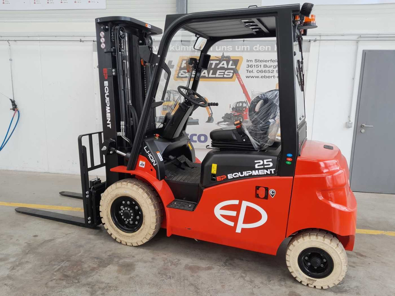 EP Equipment EFL253 / Triplex: 4,80m / SS / Neu - Electric forklift: picture 3 EP Equipment EFL253 / Triplex: 4,80m / SS / Neu - Electric forklift: picture 3