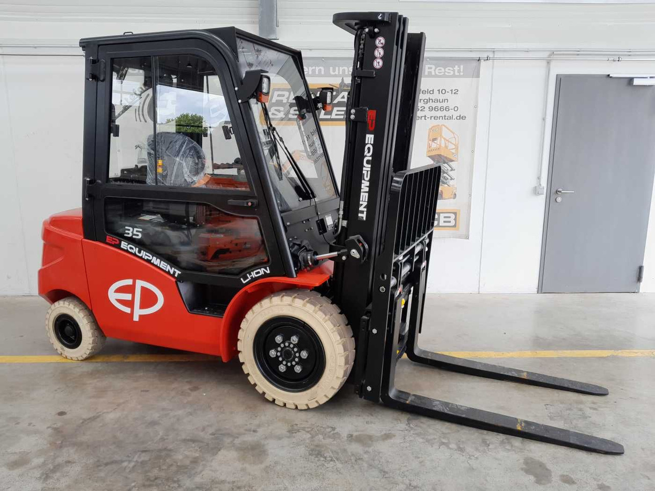 EP Equipment EFL353 / 3,5T / Triplex: 4,80m /ZVG - Electric forklift: picture 4 EP Equipment EFL353 / 3,5T / Triplex: 4,80m /ZVG - Electric forklift: picture 4