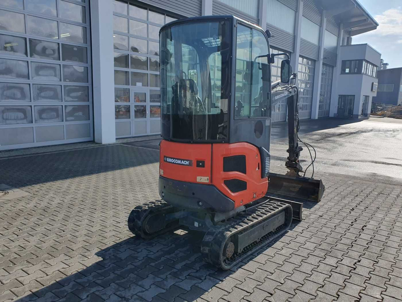 Eurocomach 18ZT / 1.716h / MS01 / 2014 / hydr. Grabenlöffel - Mini excavator: picture 2 Eurocomach 18ZT / 1.716h / MS01 / 2014 / hydr. Grabenlöffel - Mini excavator: picture 2