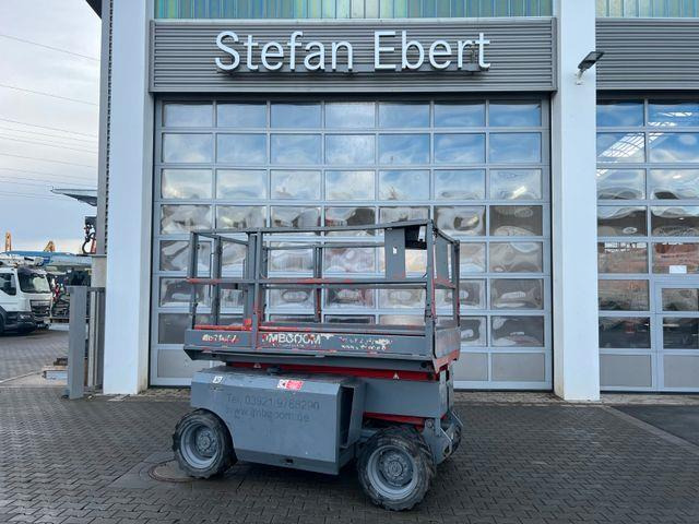 Genie GS 2668 / 2.465h / Allrad / Arbeitshöhe: 9,90m - Scissor lift: picture 1 Genie GS 2668 / 2.465h / Allrad / Arbeitshöhe: 9,90m - Scissor lift: picture 1