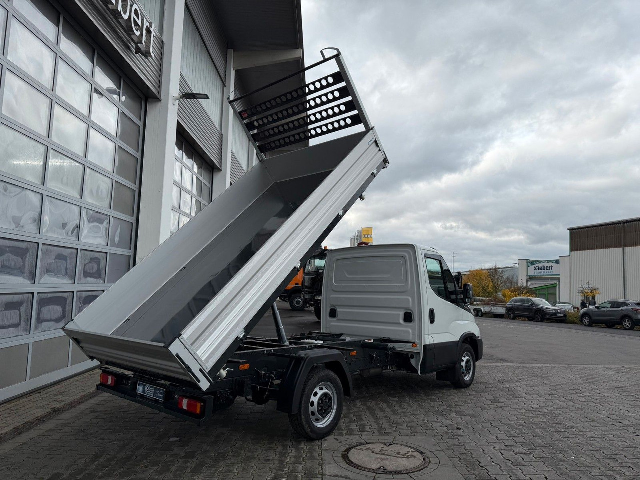 Iveco Daily 35S14 A8*R3.450mm*Automatik*Kamera*2Sitze* - Tipper van: picture 3 Iveco Daily 35S14 A8*R3.450mm*Automatik*Kamera*2Sitze* - Tipper van: picture 3