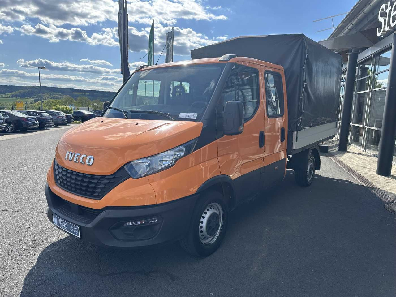 Iveco Daily 35S14 Pritsche+Plane *AHK*Ladekran*7-Sitze - Open body delivery van: picture 3 Iveco Daily 35S14 Pritsche+Plane *AHK*Ladekran*7-Sitze - Open body delivery van: picture 3