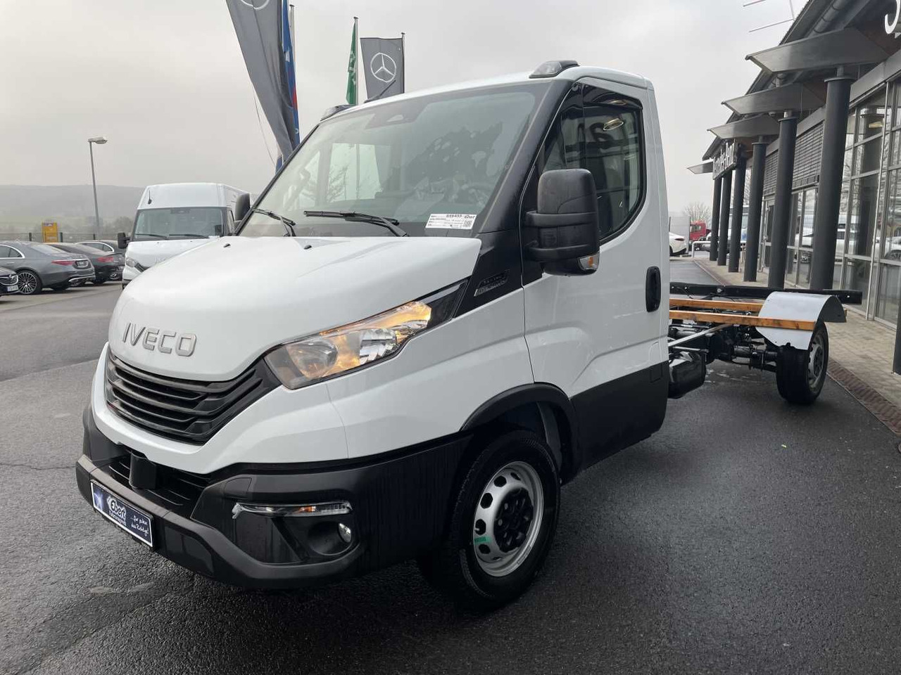 Iveco Daily 35S14H A8 *R4100mm*Automatik*Luft* - Box van: picture 2 Iveco Daily 35S14H A8 *R4100mm*Automatik*Luft* - Box van: picture 2