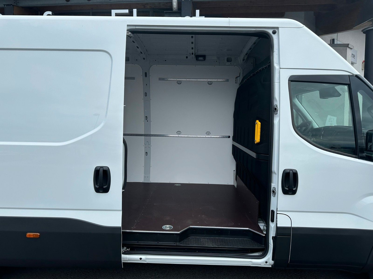 Panel van Iveco Daily 35S16 HA8 3.0L *R4.100mm*Automatik*Kamera*: picture 9