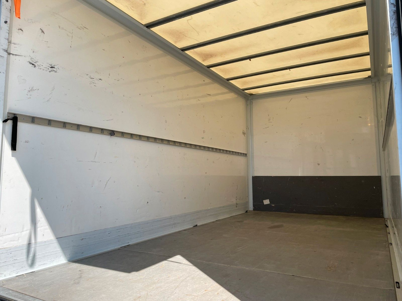 Iveco Daily 35S16 *Koffer*LBW*Klima* - Box van: picture 5 Iveco Daily 35S16 *Koffer*LBW*Klima* - Box van: picture 5