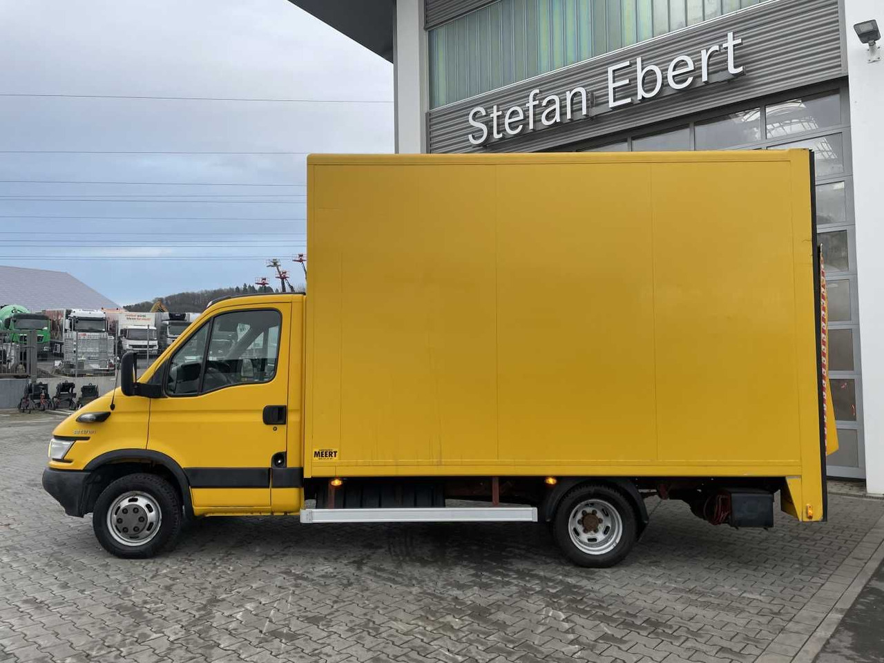 Iveco Daily 50C17 3.0L *Koffer*LBW*Klima* - Box van: picture 2 Iveco Daily 50C17 3.0L *Koffer*LBW*Klima* - Box van: picture 2