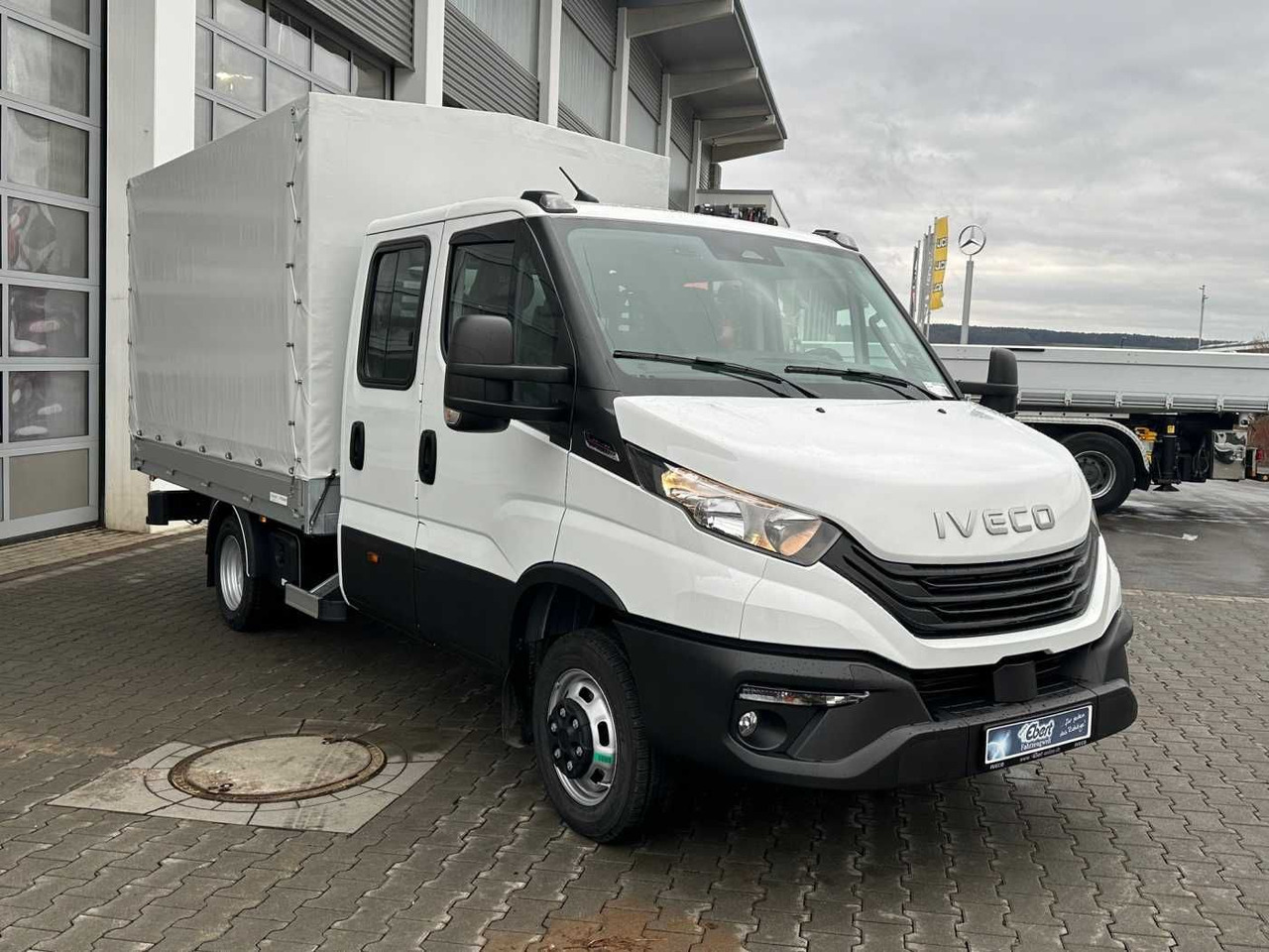 Iveco Daily 50C18H A8 DoKa *AHK*Automatik*7-Sitze* - Open body delivery van, Combi van: picture 3 Iveco Daily 50C18H A8 DoKa *AHK*Automatik*7-Sitze* - Open body delivery van, Combi van: picture 3