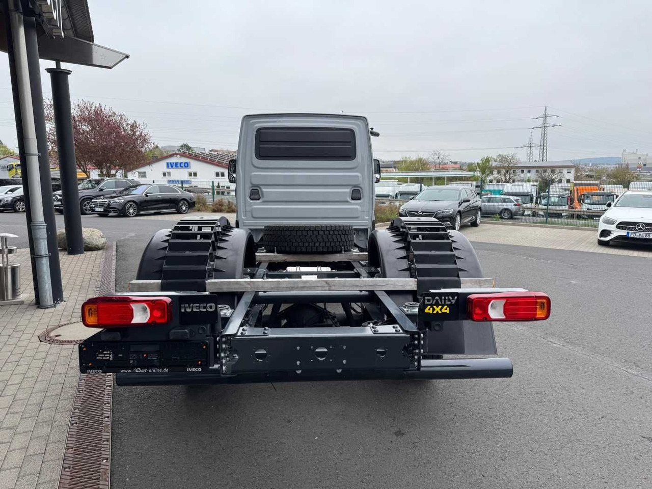 Iveco Daily 70S18 WX *4x4*Sperre*4.175mm* - Cab chassis truck: picture 4 Iveco Daily 70S18 WX *4x4*Sperre*4.175mm* - Cab chassis truck: picture 4