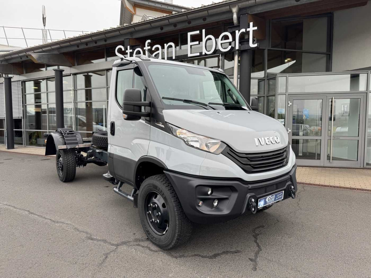 Iveco Daily 70S18 WX *4x4*Sperre*4.175mm* - Cab chassis truck: picture 1 Iveco Daily 70S18 WX *4x4*Sperre*4.175mm* - Cab chassis truck: picture 1