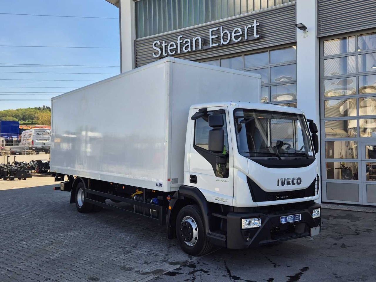 Iveco Eurocargo ML140E28/P 4x2 *LBW*AHK*Klima / 3x - Box truck: picture 2 Iveco Eurocargo ML140E28/P 4x2 *LBW*AHK*Klima / 3x - Box truck: picture 2