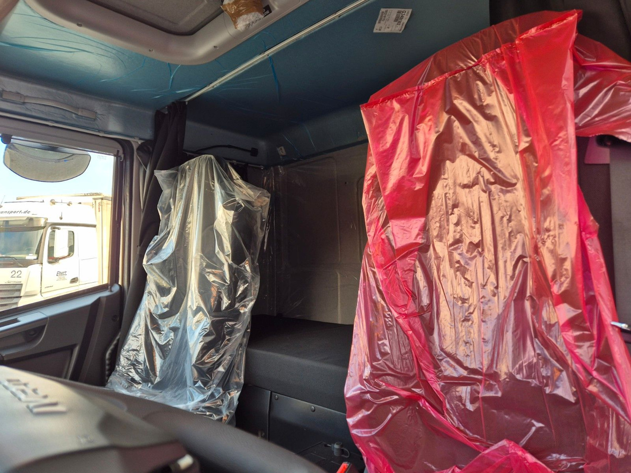 Leasing of Iveco Eurocargo ML80E22/P 2x AHK Klima Standh. Bett Iveco Eurocargo ML80E22/P 2x AHK Klima Standh. Bett: picture 17 Leasing of Iveco Eurocargo ML80E22/P 2x AHK Klima Standh. Bett Iveco Eurocargo ML80E22/P 2x AHK Klima Standh. Bett: picture 17