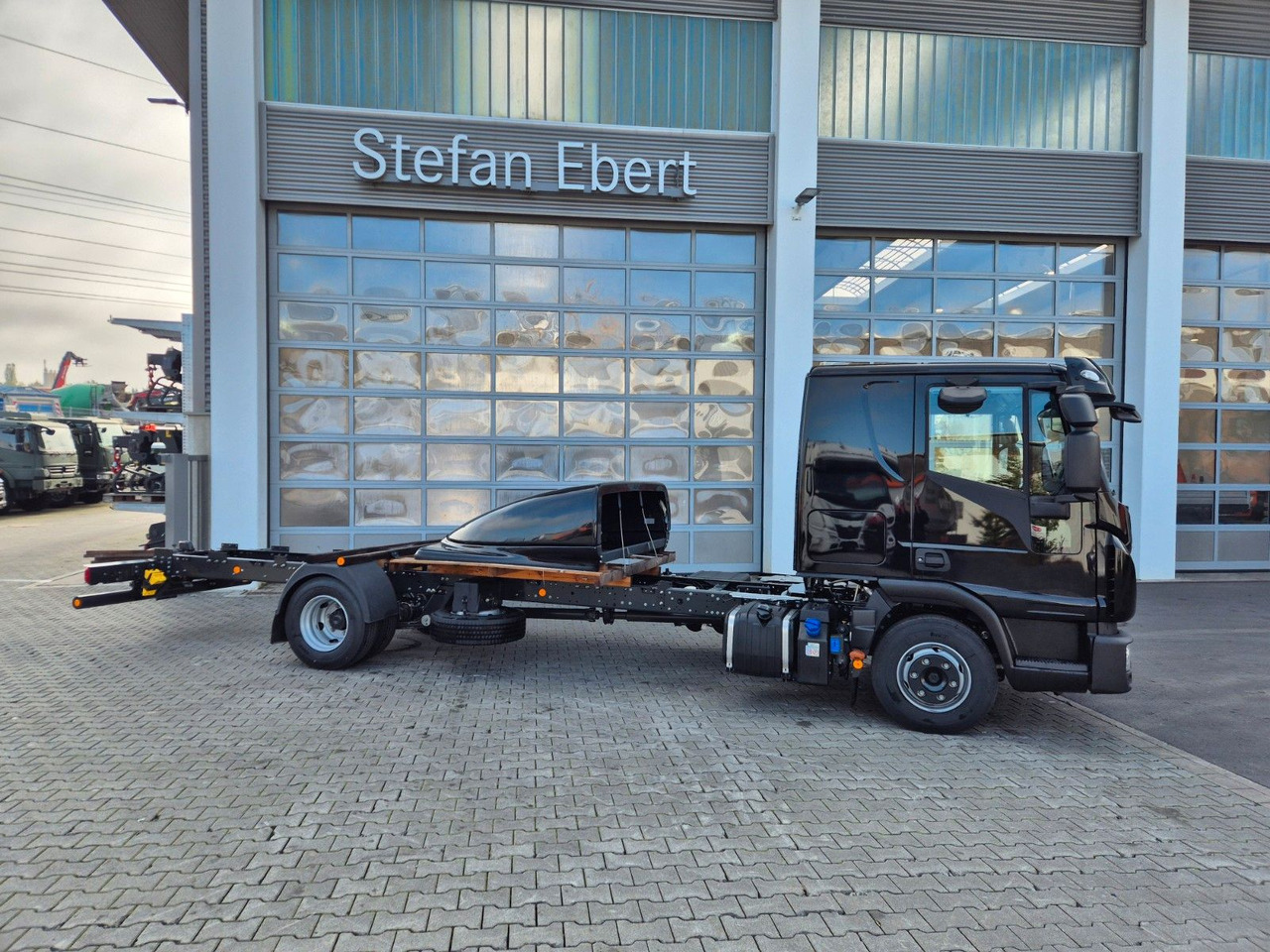 Leasing of Iveco Eurocargo ML80E22/P 2x AHK Klima Standh. Bett Iveco Eurocargo ML80E22/P 2x AHK Klima Standh. Bett: picture 7 Leasing of Iveco Eurocargo ML80E22/P 2x AHK Klima Standh. Bett Iveco Eurocargo ML80E22/P 2x AHK Klima Standh. Bett: picture 7