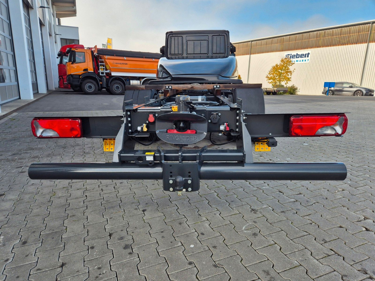 Leasing of Iveco Eurocargo ML80E22/P 2x AHK Klima Standh. Bett Iveco Eurocargo ML80E22/P 2x AHK Klima Standh. Bett: picture 9 Leasing of Iveco Eurocargo ML80E22/P 2x AHK Klima Standh. Bett Iveco Eurocargo ML80E22/P 2x AHK Klima Standh. Bett: picture 9