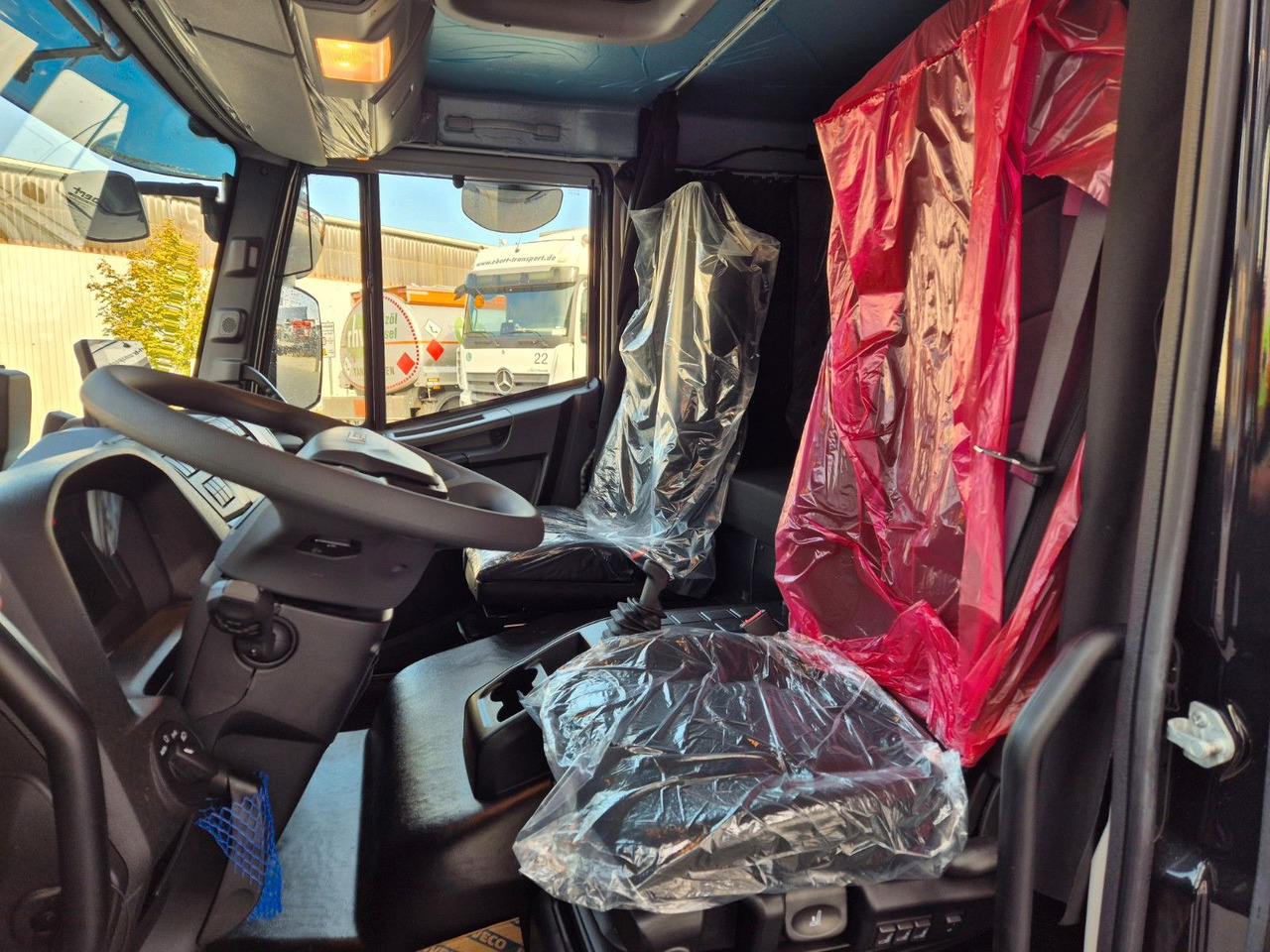 Leasing of Iveco Eurocargo ML80E22/P 2x AHK Klima Standh. Bett Iveco Eurocargo ML80E22/P 2x AHK Klima Standh. Bett: picture 11 Leasing of Iveco Eurocargo ML80E22/P 2x AHK Klima Standh. Bett Iveco Eurocargo ML80E22/P 2x AHK Klima Standh. Bett: picture 11