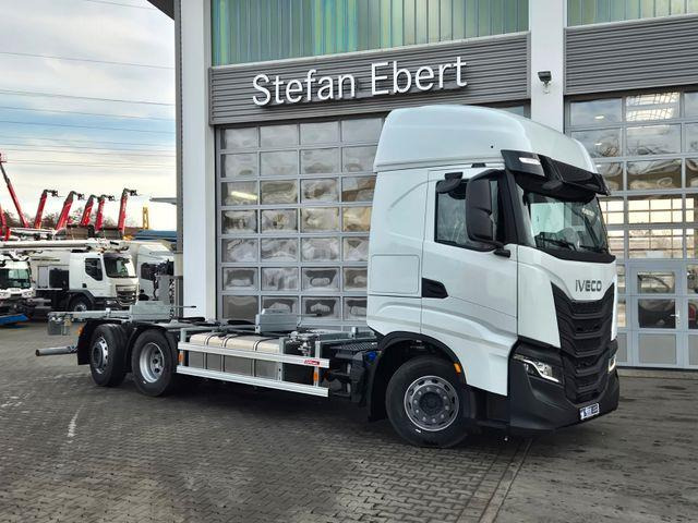 Iveco S-Way AS260S50Y/FS CM 6x2 BDF - Cab chassis truck: picture 2 Iveco S-Way AS260S50Y/FS CM 6x2 BDF - Cab chassis truck: picture 2