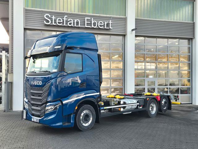 Iveco S-Way AS260S50Y/FS CM 6x2 BDF Standklima 2xAHK - Cab chassis truck: picture 1 Iveco S-Way AS260S50Y/FS CM 6x2 BDF Standklima 2xAHK - Cab chassis truck: picture 1