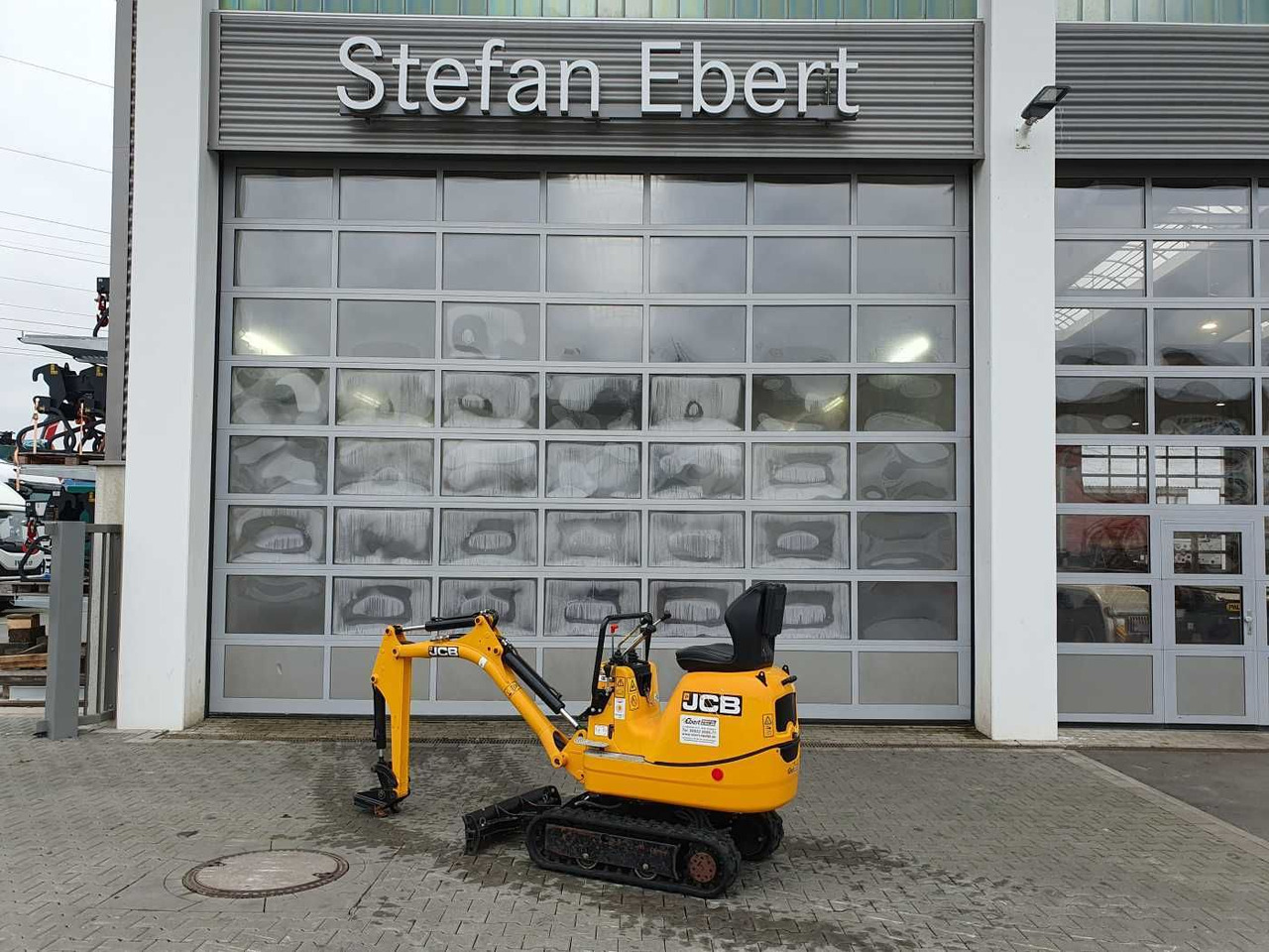JCB 8008 CTS / MS01 / nur 103h! / 2023 - Mini excavator: picture 5 JCB 8008 CTS / MS01 / nur 103h! / 2023 - Mini excavator: picture 5