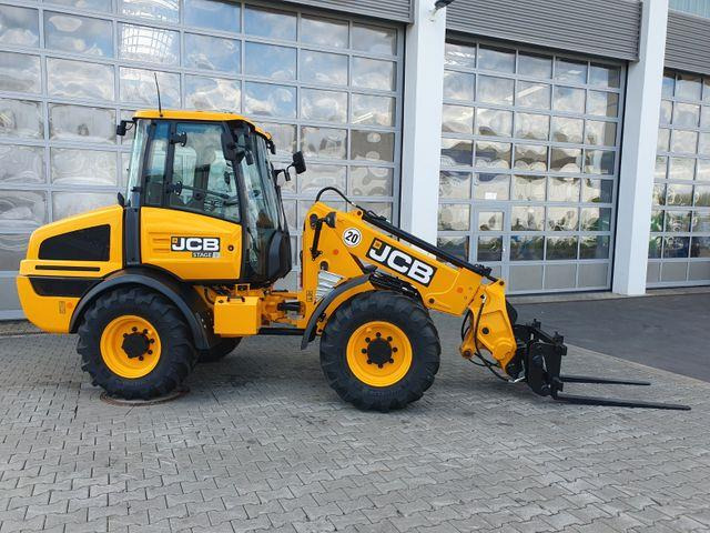 JCB TM 220 SV C / Neufahrzeug / Teleskop / Gabel - Telescopic wheel loader: picture 3 JCB TM 220 SV C / Neufahrzeug / Teleskop / Gabel - Telescopic wheel loader: picture 3