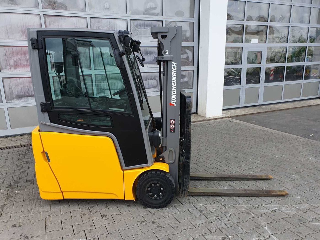 Jungheinrich EFG 215 / Triplex: 4.25m! / SS / 4.297h! - Electric forklift: picture 2 Jungheinrich EFG 215 / Triplex: 4.25m! / SS / 4.297h! - Electric forklift: picture 2