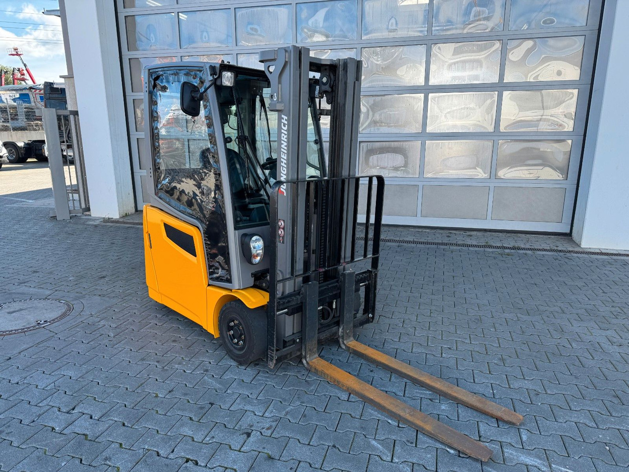 Jungheinrich EFG 215 / Triplex: 4.25m! / SS / nur 2.865h! - Electric forklift: picture 3 Jungheinrich EFG 215 / Triplex: 4.25m! / SS / nur 2.865h! - Electric forklift: picture 3
