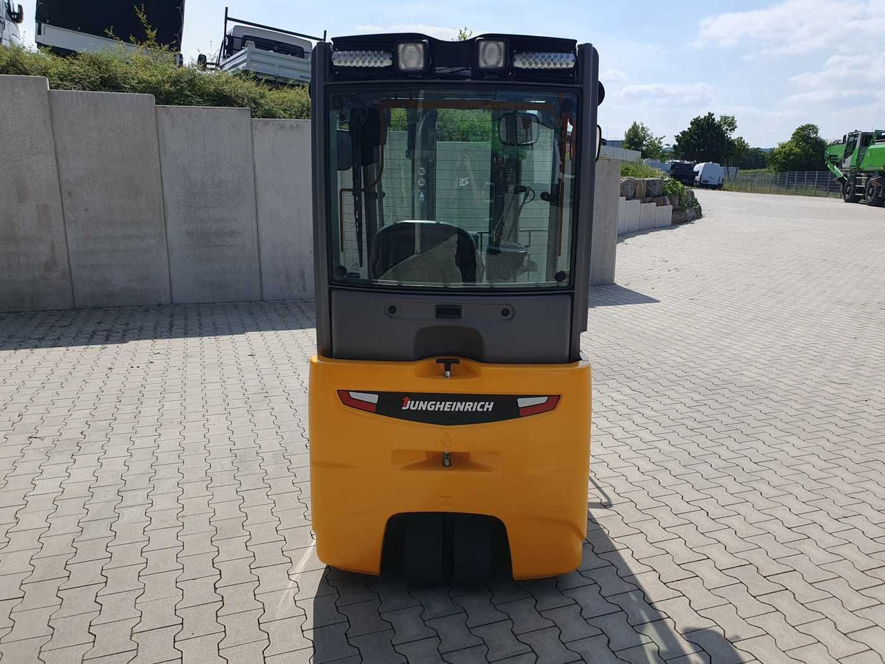 Jungheinrich EFG 215 / Triplex: 4.25m! / SS / nur 3.488h! - Electric forklift: picture 5 Jungheinrich EFG 215 / Triplex: 4.25m! / SS / nur 3.488h! - Electric forklift: picture 5