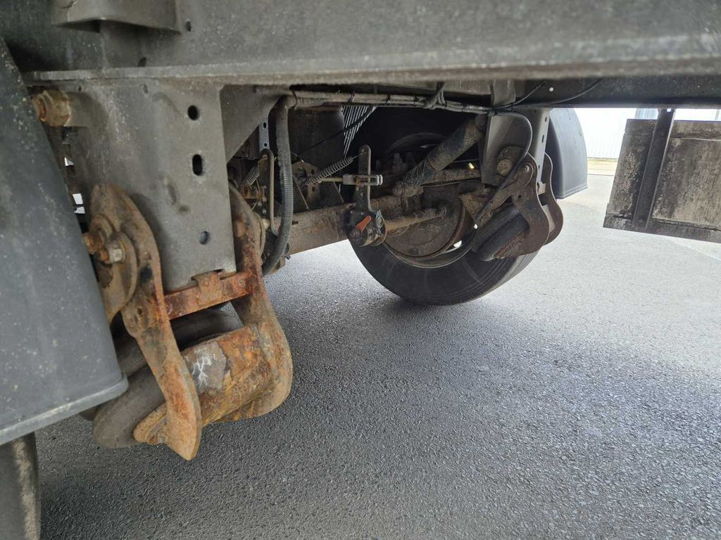 Walking floor semi-trailer Kraker CF-Z GF-200 87m³ BPW Liftachse: picture 10 Walking floor semi-trailer Kraker CF-Z GF-200 87m³ BPW Liftachse: picture 10