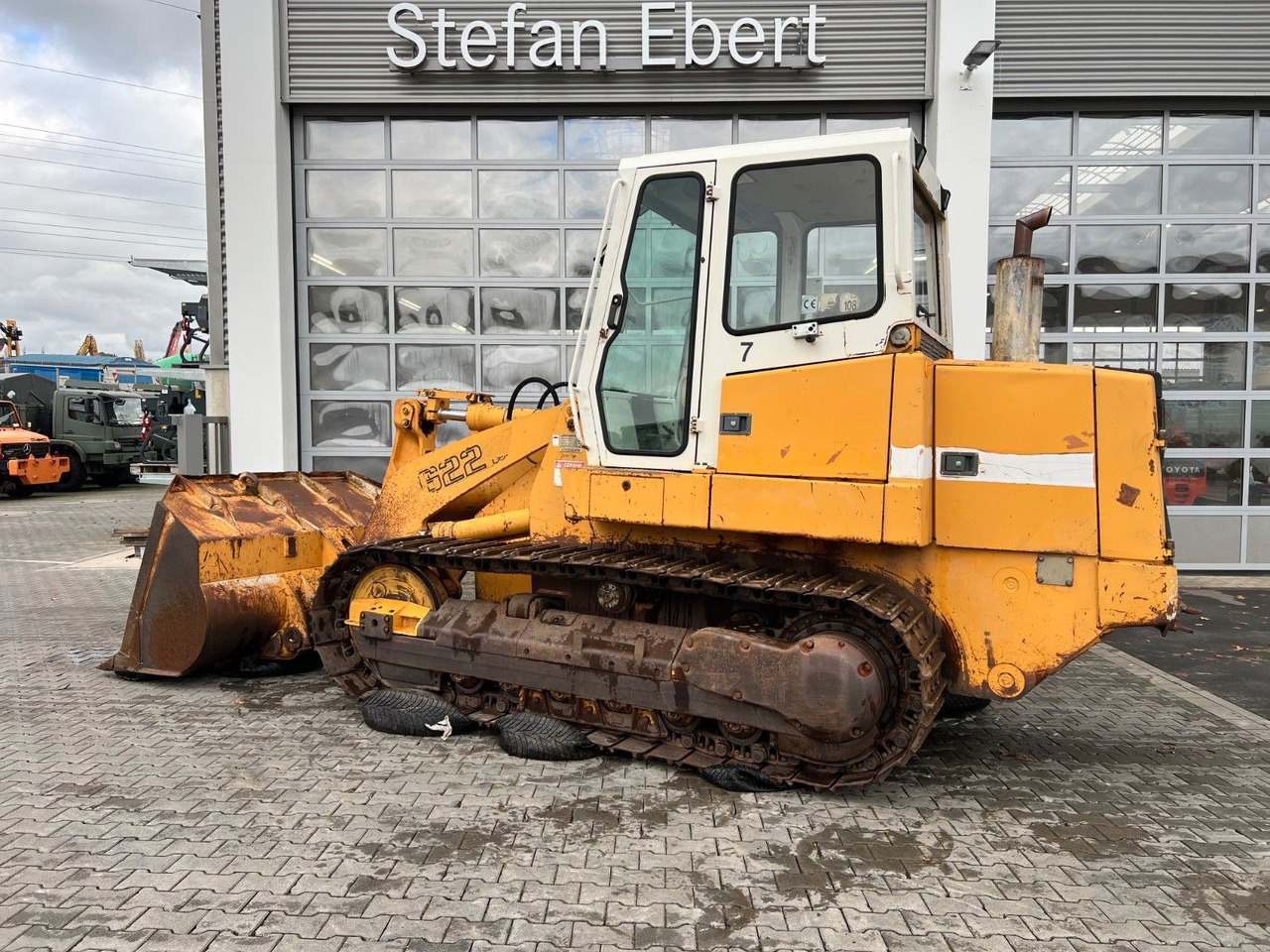 Liebherr LR 622 Laderaupe / 9.594h / 1996 - Bulldozer: picture 1 Liebherr LR 622 Laderaupe / 9.594h / 1996 - Bulldozer: picture 1