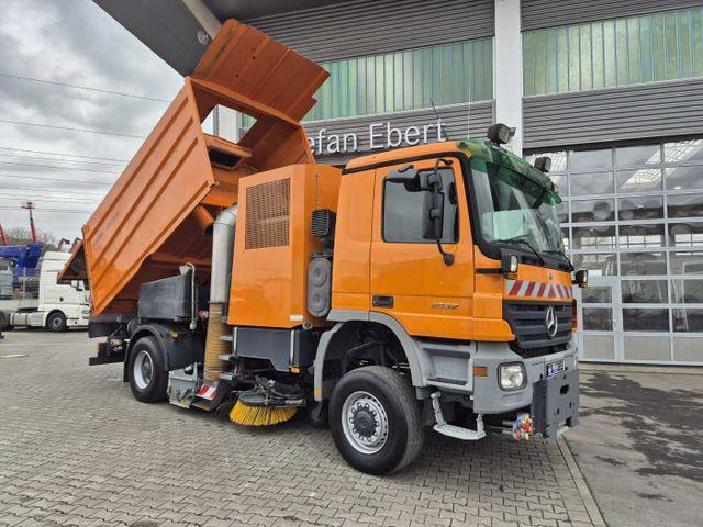 Mercedes-Benz Actros 2032 A 4x4 Bucher STKF 9500 Airport 30x - Road sweeper: picture 2 Mercedes-Benz Actros 2032 A 4x4 Bucher STKF 9500 Airport 30x - Road sweeper: picture 2