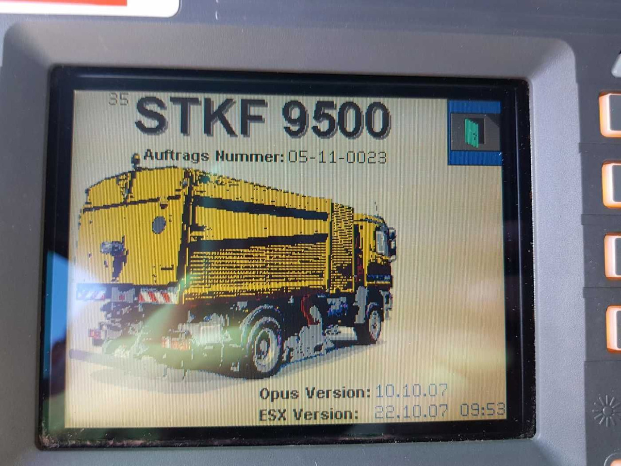 Leasing of  Mercedes-Benz Actros 2032 A 4x4 Bucher STKF 9500 Airport Mercedes-Benz Actros 2032 A 4x4 Bucher STKF 9500 Airport: picture 11