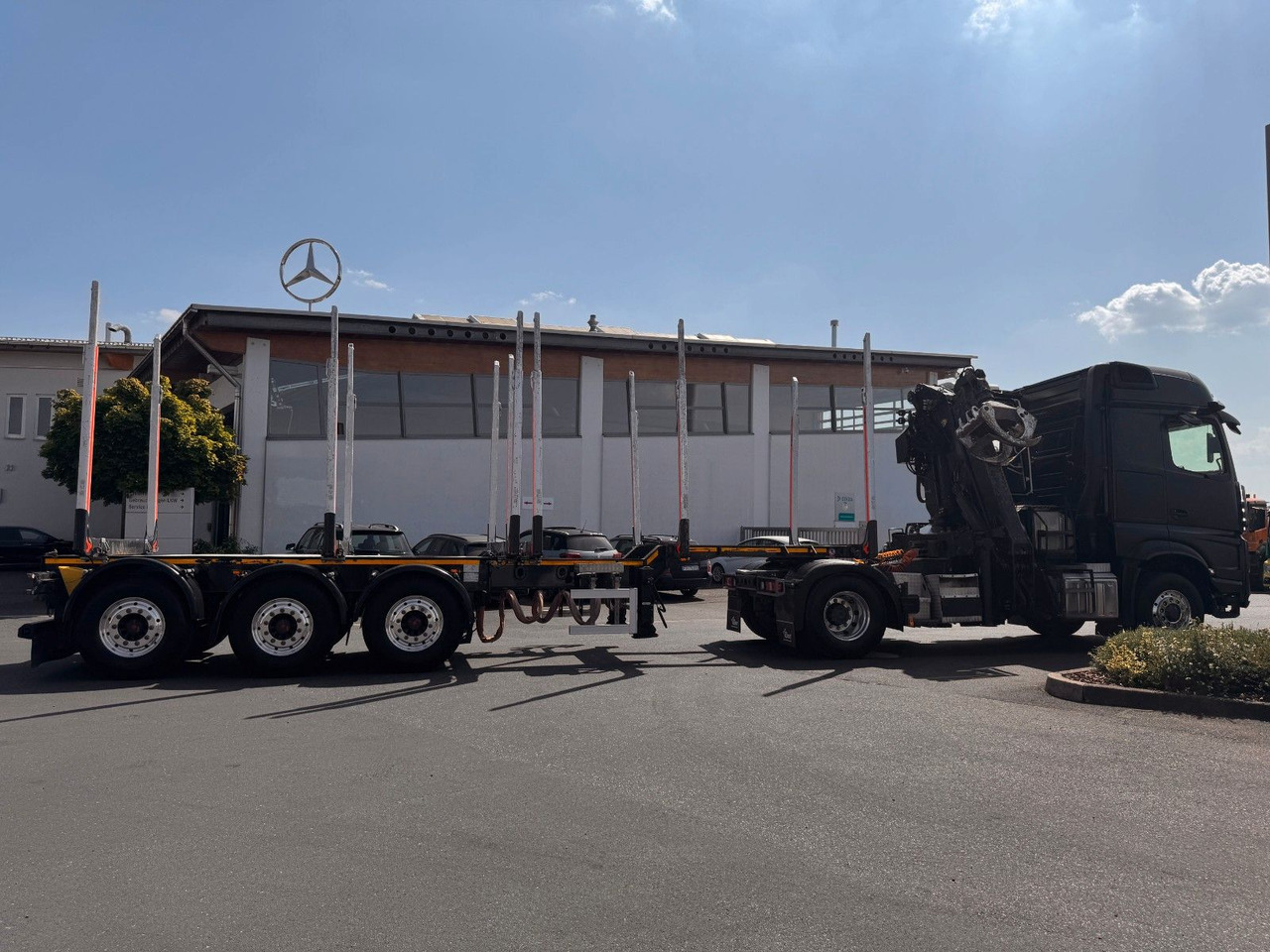 Mercedes-Benz Arocs 1853 LS 4x4 HAD Palfinger Q170Z96+Doll H3L - Logging truck, Crane truck: picture 4 Mercedes-Benz Arocs 1853 LS 4x4 HAD Palfinger Q170Z96+Doll H3L - Logging truck, Crane truck: picture 4
