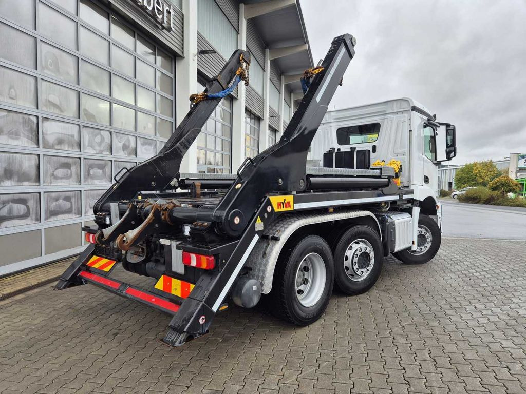 Skip loader truck Mercedes-Benz Arocs 2543 L 6x2/4 Hiab TS 2018 TAZ Funk: picture 8