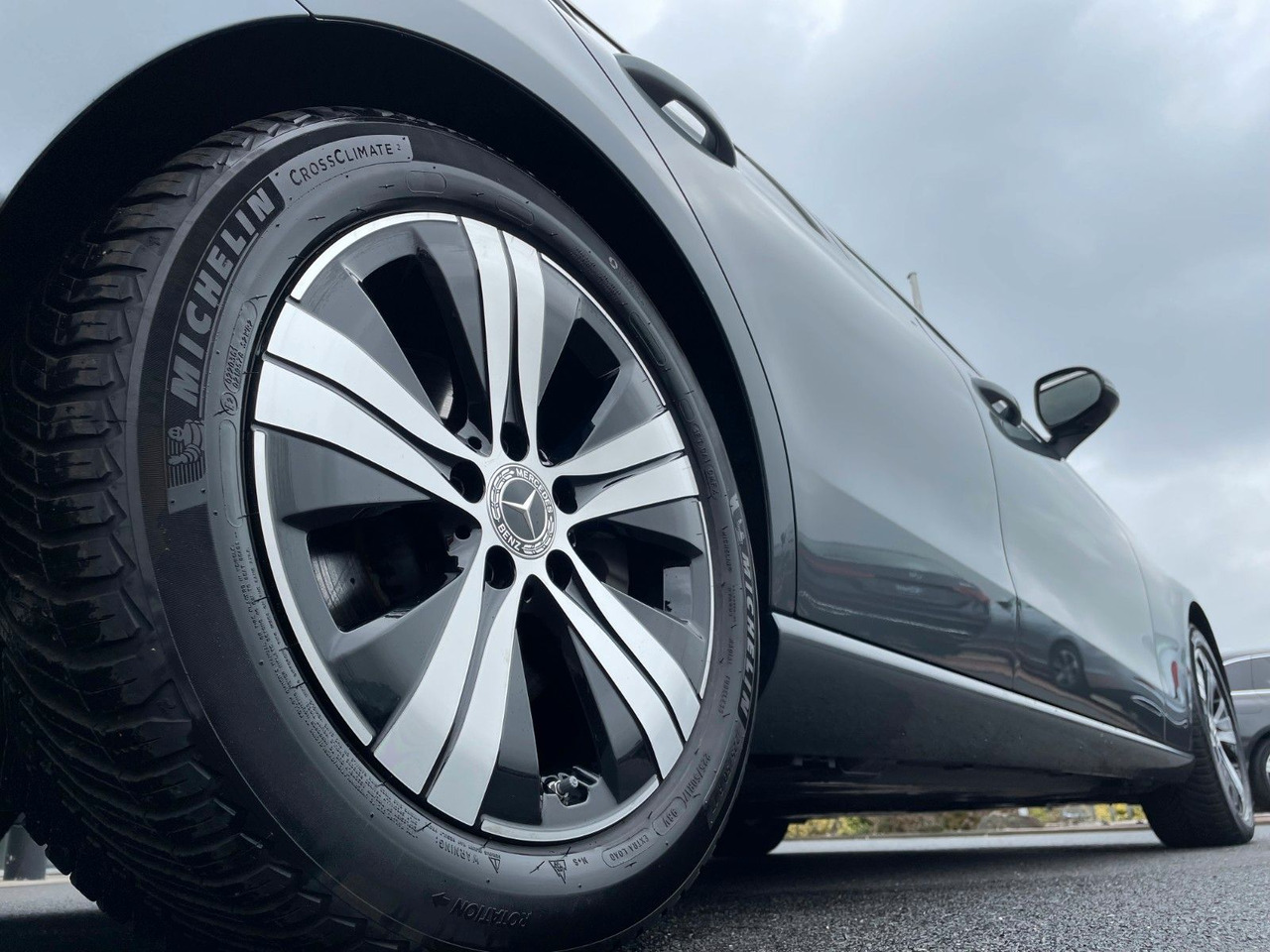 Mercedes-Benz C 180 AVANTGARDE R-Kamera+AHK+TOTW+Ambiente - Sedan: picture 5 Mercedes-Benz C 180 AVANTGARDE R-Kamera+AHK+TOTW+Ambiente - Sedan: picture 5