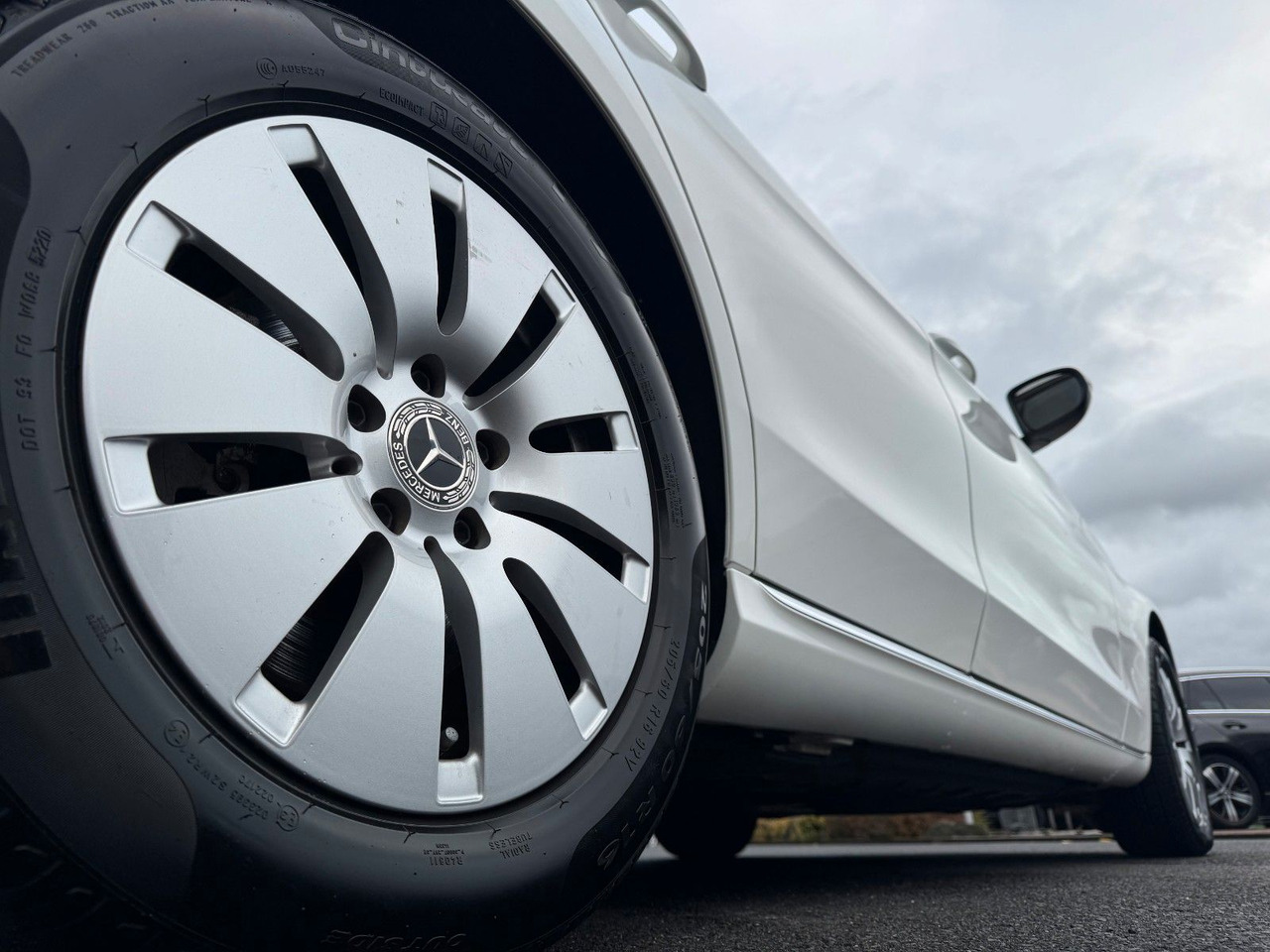 Mercedes-Benz C 180d T LED+RKamera+SHZ+DAB - Station wagon: picture 5 Mercedes-Benz C 180d T LED+RKamera+SHZ+DAB - Station wagon: picture 5