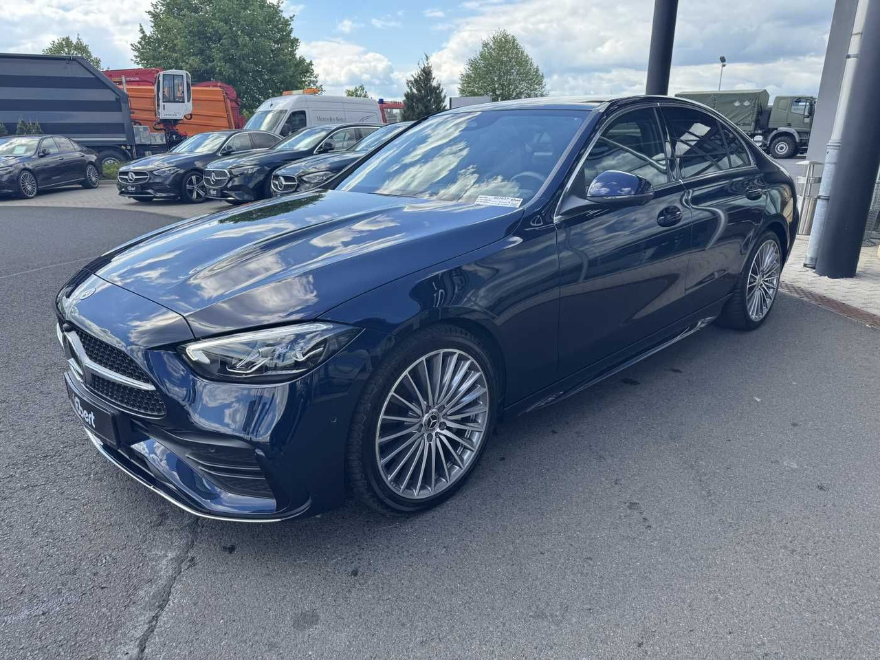 Mercedes-Benz C 200 4M 9G AMG+Pano+DistrPro+AHK+360+ Ambiente - Sedan: picture 2 Mercedes-Benz C 200 4M 9G AMG+Pano+DistrPro+AHK+360+ Ambiente - Sedan: picture 2
