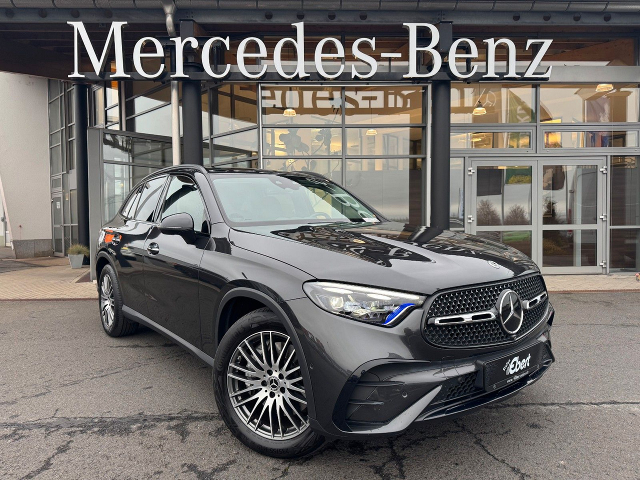 Mercedes-Benz GLC 220d 4M AMG+AHK+Burm+STH+360+Night - SUV: picture 1 Mercedes-Benz GLC 220d 4M AMG+AHK+Burm+STH+360+Night - SUV: picture 1