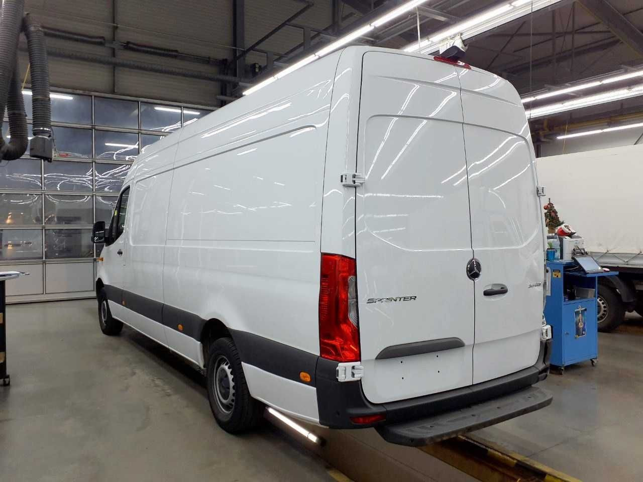 Mercedes-Benz Sprinter 315 CDI 4325 Klima 360 Schwing MBUX SHZ - Panel van: picture 2 Mercedes-Benz Sprinter 315 CDI 4325 Klima 360 Schwing MBUX SHZ - Panel van: picture 2