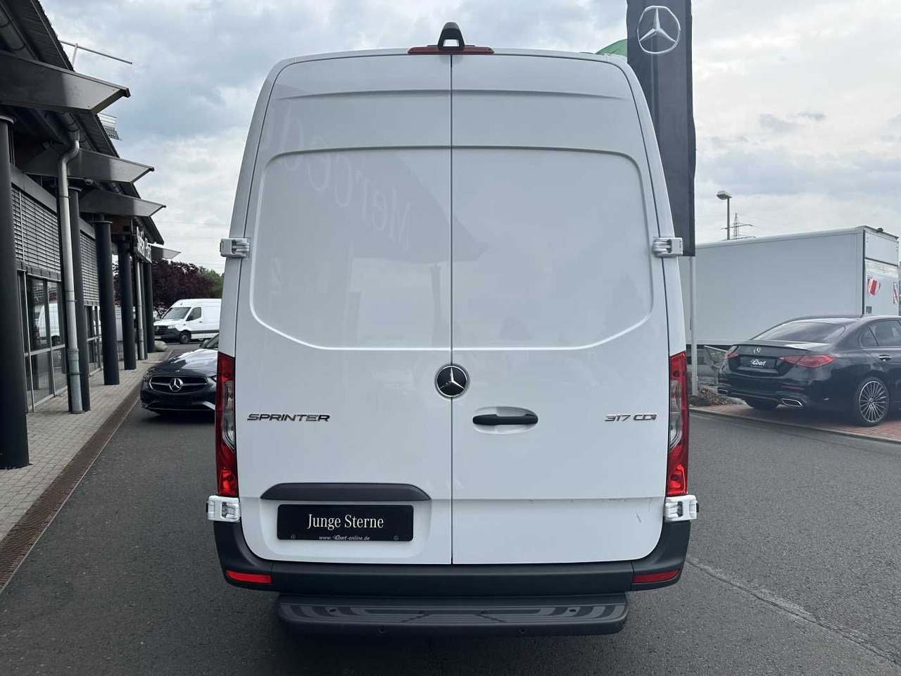 Mercedes-Benz Sprinter 317 CDI 3665 9G Klima 360 MBUX SHZ - Panel van: picture 5 Mercedes-Benz Sprinter 317 CDI 3665 9G Klima 360 MBUX SHZ - Panel van: picture 5