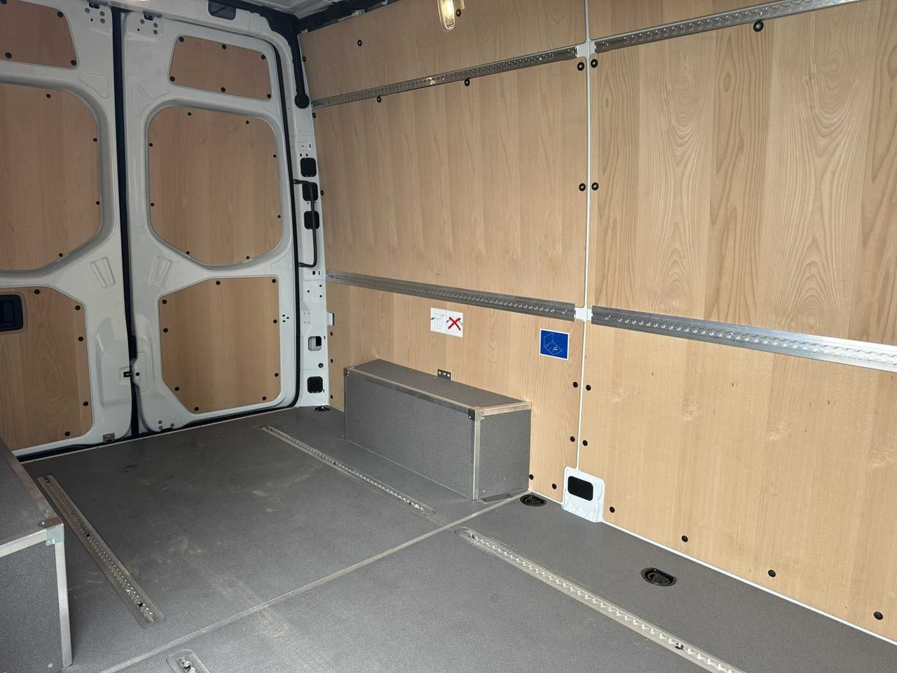 Panel van Mercedes-Benz Sprinter 317 CDI 3665 9G Klima 360 MBUX SHZ: picture 8